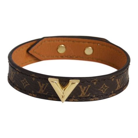 essential v armband louis vuitton|Louis Vuitton essential v.